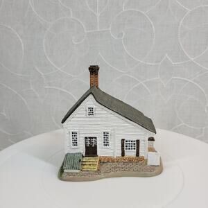 Lang & Wise Colonial Williamsburg Taliaferro Cole Shop Ceramic Figurine 28489708